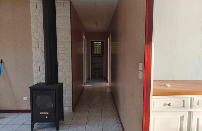 MAISON PLAIN-PIED - TRES BON ETAT - JARDIN - CLOS — photo 5