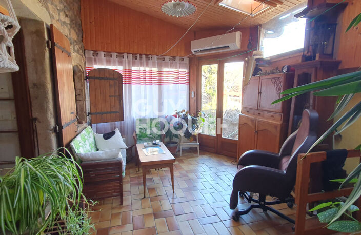 Charmante maison de pays en pierres avec cour intérieure et jardin attenant — photo 4
