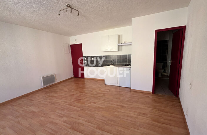 Immeuble à vendre au centre-ville d'Aubenas - Réf. 7282 — photo 2