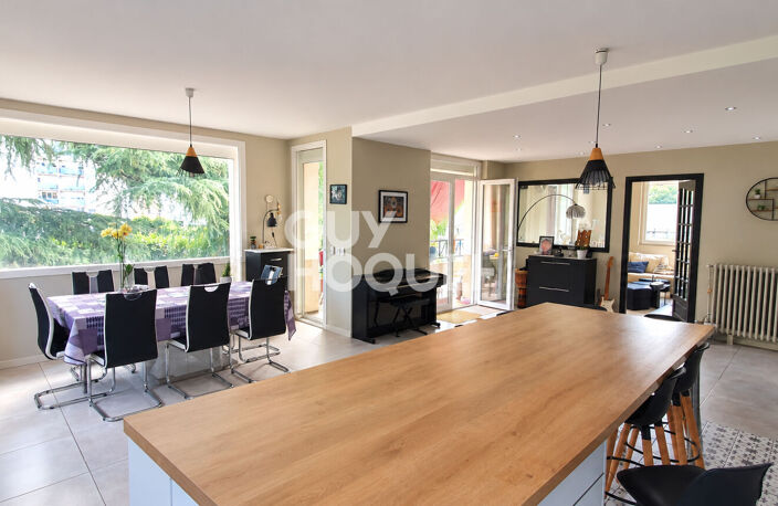 Maison d'exception à Vals les Bains de 190 m²  aux multiples possibilités — photo 3