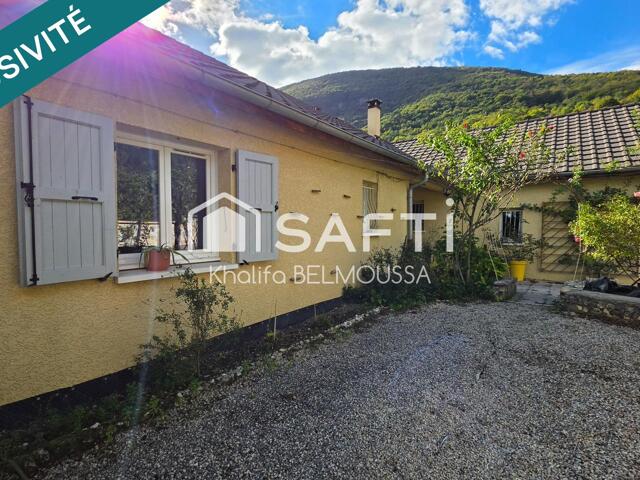 Un véritable coin de paradis avec vue panoramique, 6 000 m² de terrain et maison de plain-pied