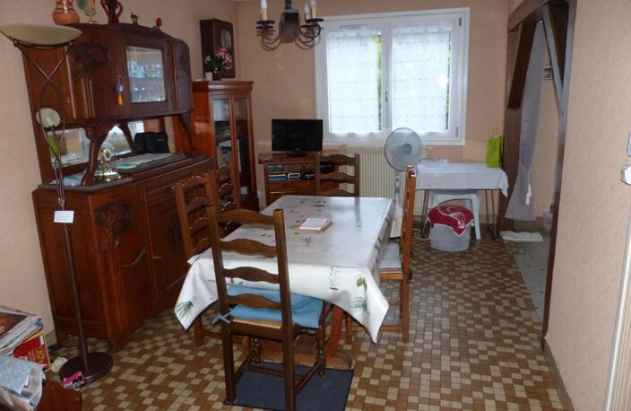 Vierzon Nord : Maison T.7 - 5 Chambres - Terrain 700M² — photo 3