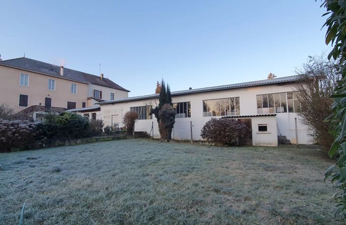 Maison bourgeoise  avec atelier centre de Corbelin — photo 2