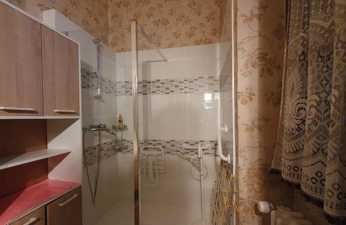 Maison bourgeoise  avec atelier centre de Corbelin — photo 5