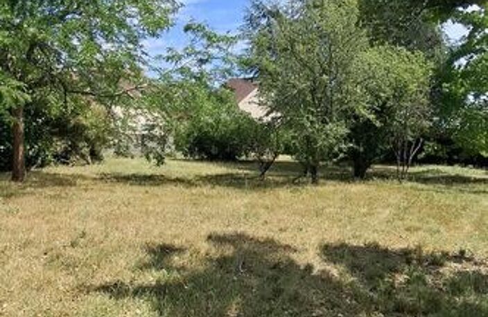 À vendre terrain de 800m2 constructible viabilisé 98000euros — photo 2