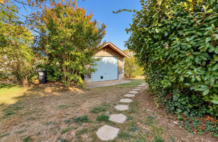 01150 BLYES   Maison 4 chambres, sous-sol complet et jardin — photo 4