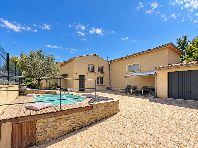 VAISON-LA-ROMAINE   MAISON LUMINEUSE AVEC PISCINE ET GARAGE, — photo 1