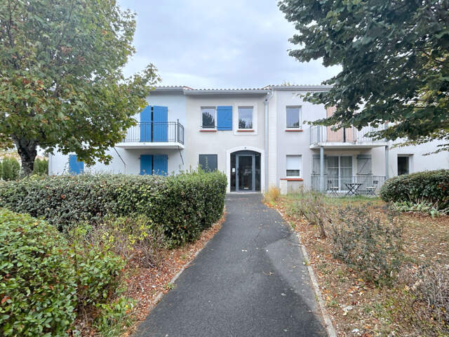 A LOUER APPARTEMENT DE TYPE 2 DANS UNE RESIDENCE DE STANDING -SECTEUR BLAYE — photo du bien
