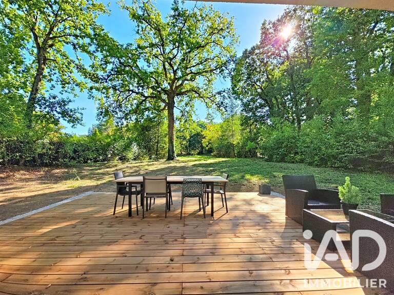 Vente Maison/villa 8 pièces — photo 1