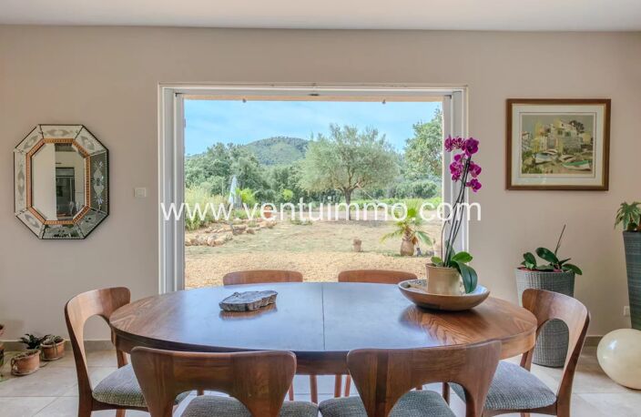 LA GARDE-FREINET : propriété viticole avec maison — photo 3