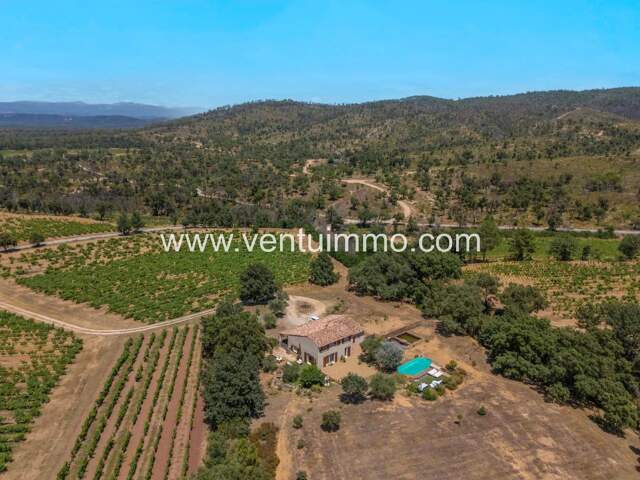 LA GARDE-FREINET :  maison & terrain 14000m2 — photo du bien