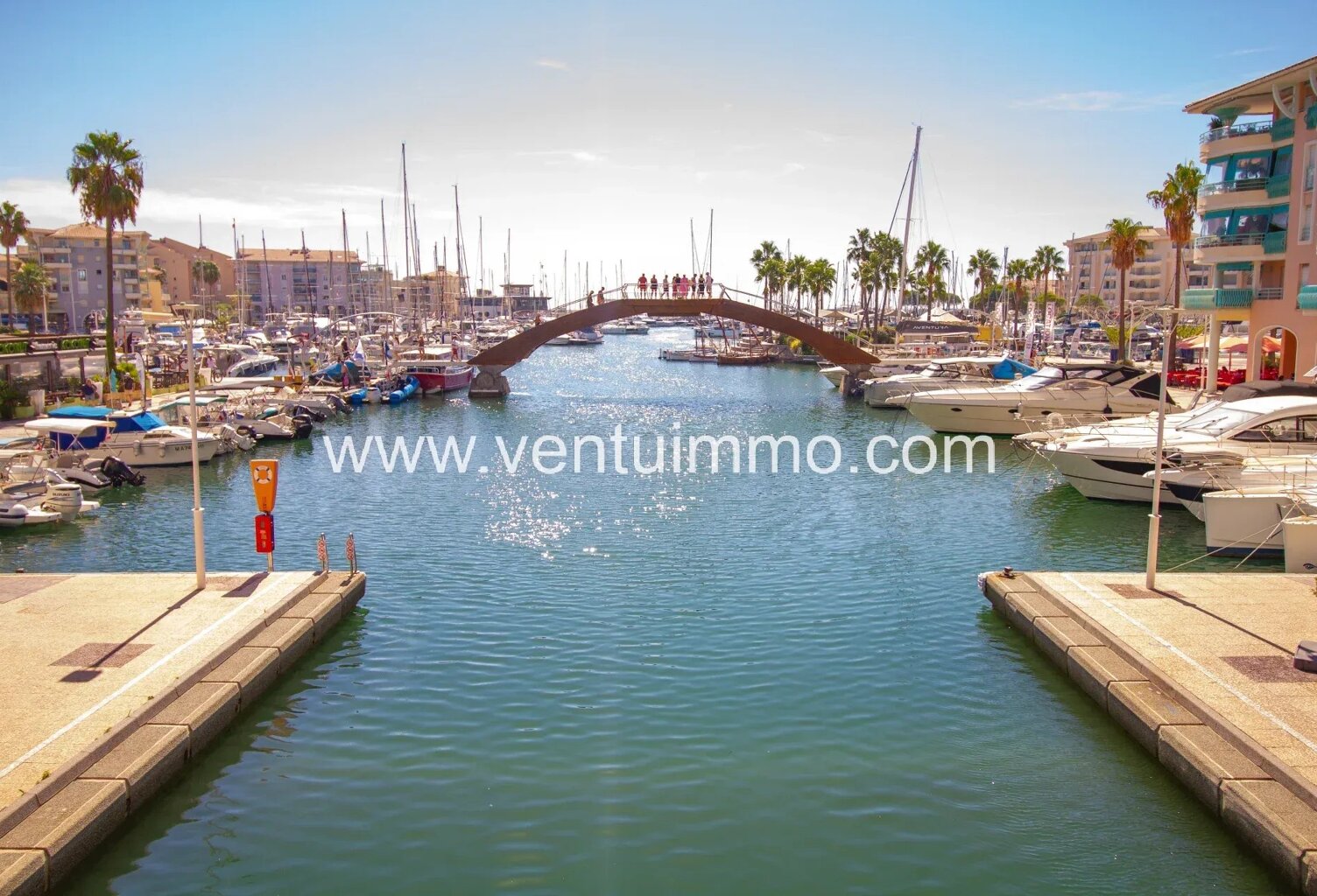 FRÉJUS Centre - TOURRACHE  Studio 27 m², piscine, tennis — photo 1