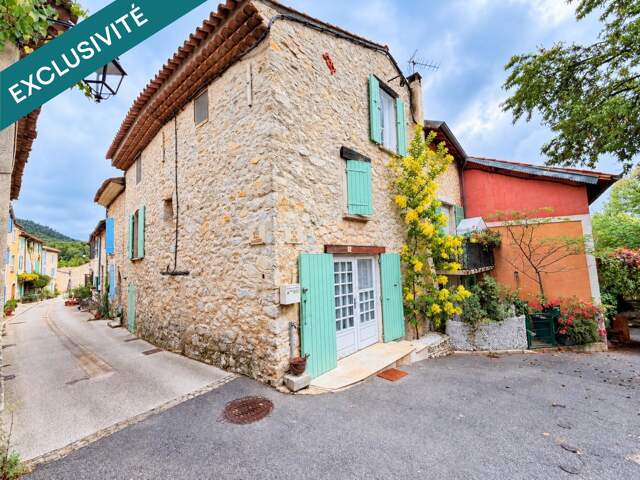 Une maison de village en pierre, un jardin à part et toute l'âme du Luberon — photo du bien