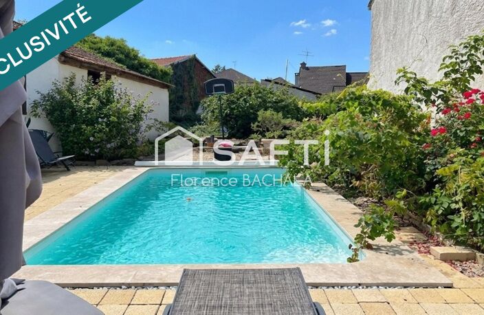 Maison de charme rénovée en 2023 - 208 m² habitables avec piscine et dépendances sur une parcelle de 512 m² — photo 2