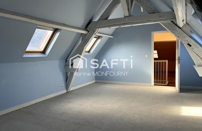 Grande maison en coeur de ville avec garage et patio — photo 4