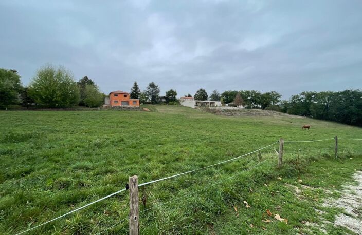 BEAU TERRAIN A BATIR AUX PORTES DE CAHORS — photo 5