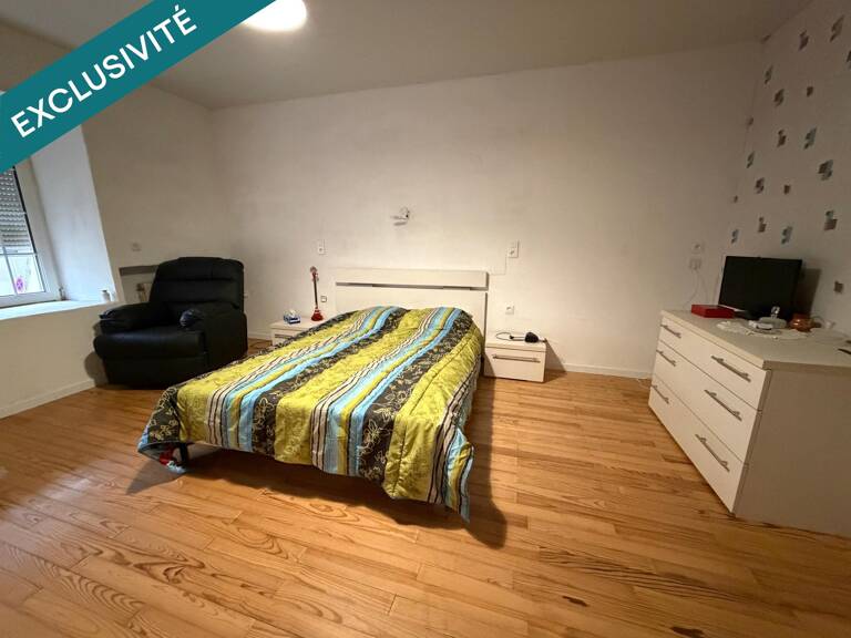 Maison mitoyenne de ville avec garage — photo 1