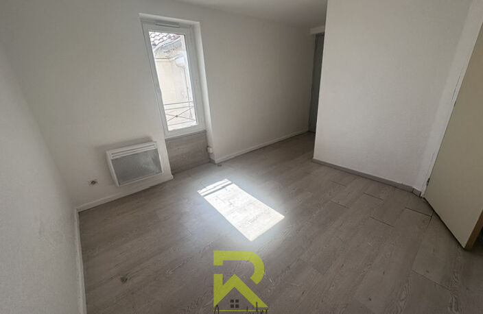 Appartement dans immeuble — photo 3