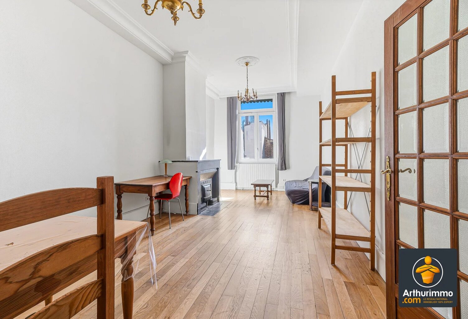 À LOUER – APPARTEMENT MEUBLÉ T3 DE CARACTÈRE – GRANDS VOLUMES – SECTEUR GAMBETTA — photo 1
