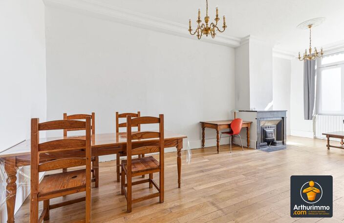 À LOUER – APPARTEMENT MEUBLÉ T3 DE CARACTÈRE – GRANDS VOLUMES – SECTEUR GAMBETTA — photo 2