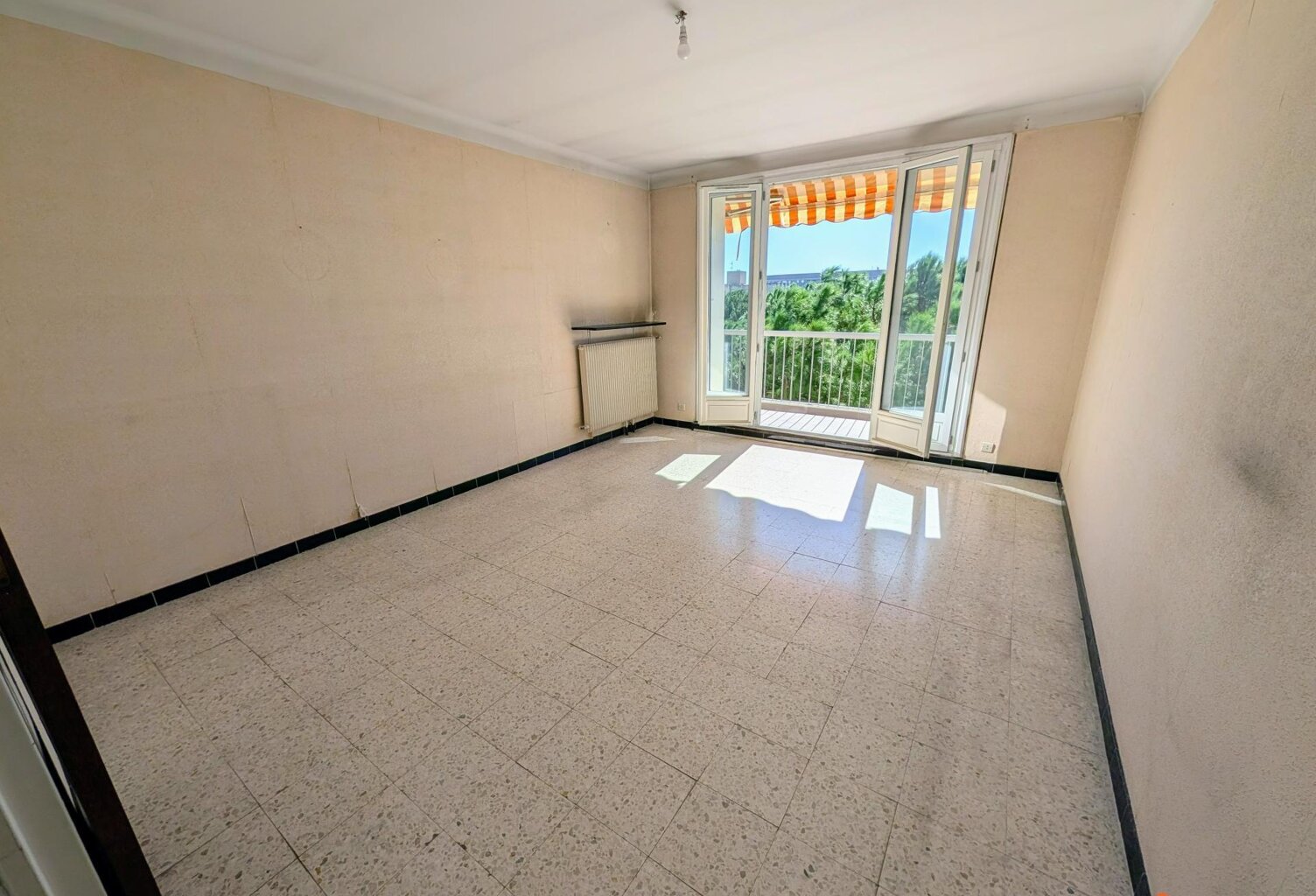 T2 avec balcon, garage et cave — photo 1