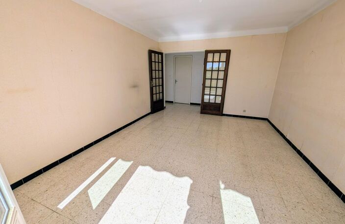 T2 avec balcon, garage et cave — photo 3