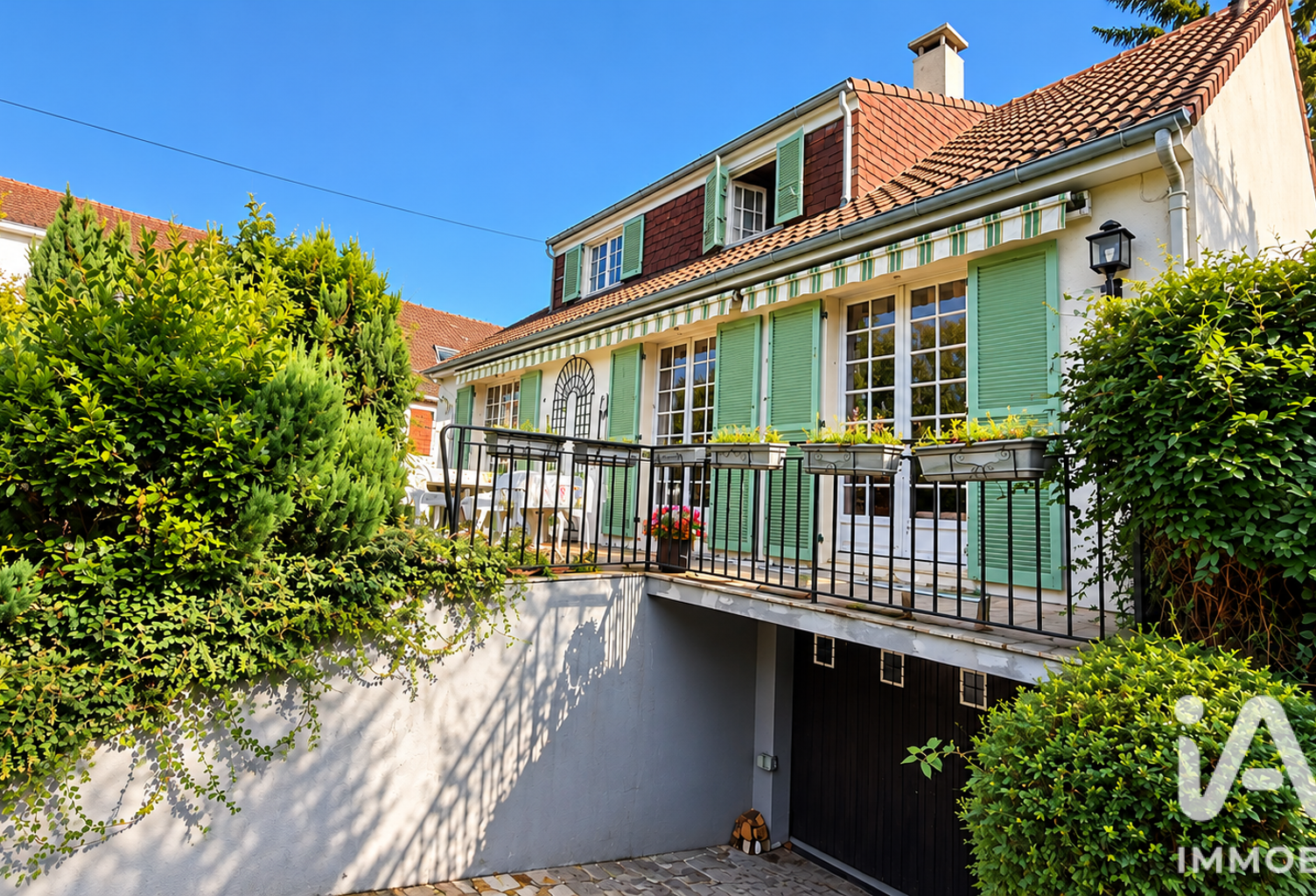 Vente Maison/villa 9 pièces — photo 1