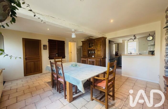Vente Maison/villa 8 pièces — photo 2