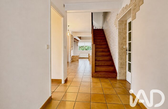 Vente Maison/villa 7 pièces — photo 2