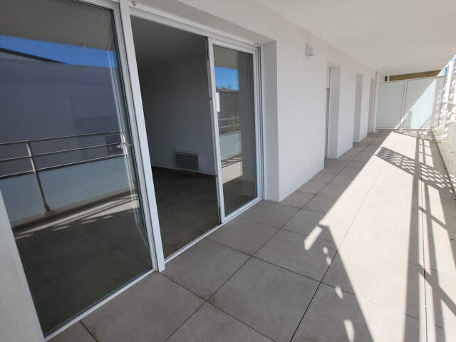 T3 Istres résidence neuve terrasse — photo du bien