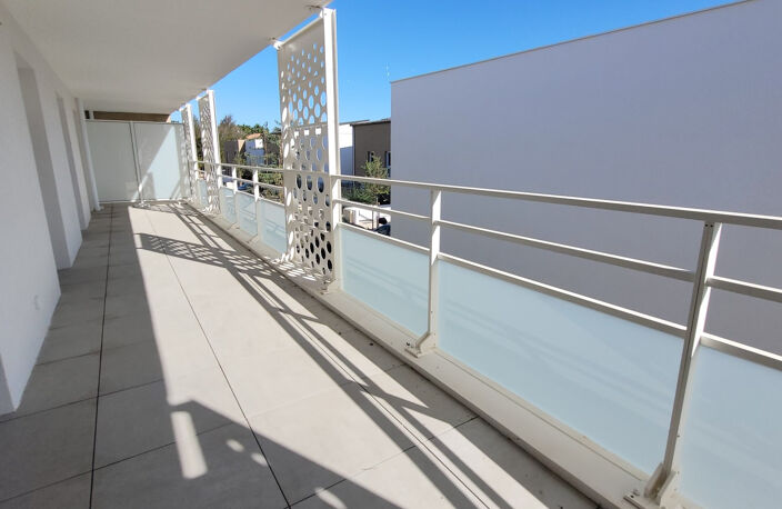 T3 Istres résidence neuve terrasse — photo 4