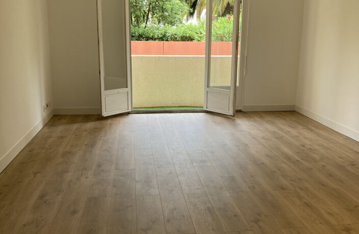 T3 Quartier Olbius riquier — photo 2