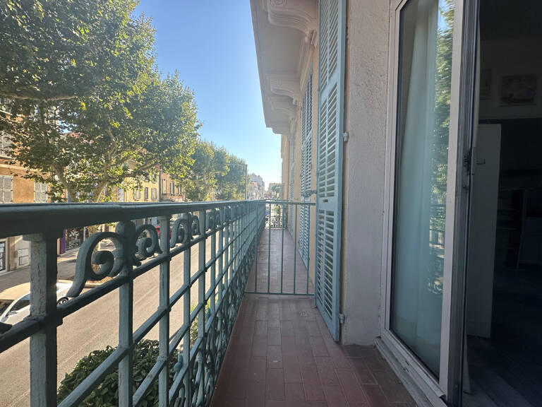 Studio centre ville de Hyères — photo 1