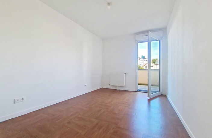 Appartement 3 pièces avec terrasse et balcon - Évreux — photo 4