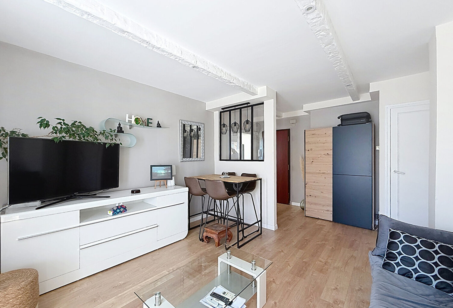 CLOS BANET T2 DERNIER ETAGE + GARAGE BALCON CAVE — photo 1