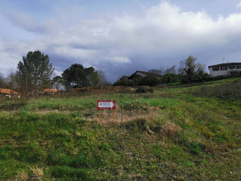 Terrain à bâtir à Langon (33210) — photo 1