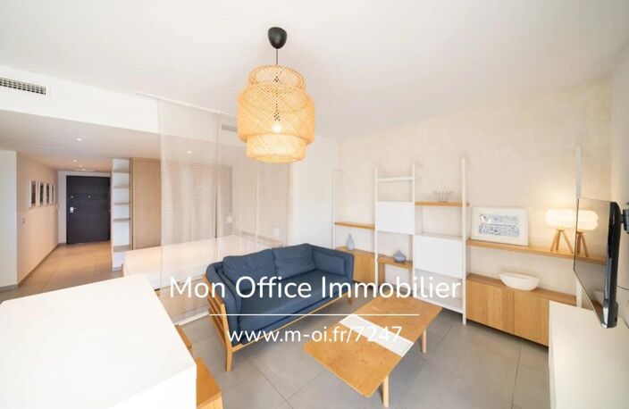 Référence : 7247-EHA. - Studio 41 m2 avec ascenseur, terrasse de 25 m2. Aix-en-Provence — photo 2