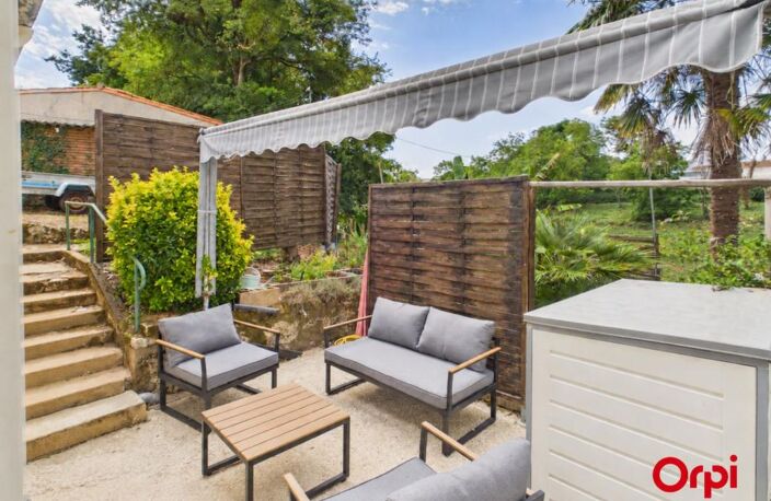 MAISON FAMILIALE AVEC JARDIN ET DOUBLE GARAGE, COMMERCES À PIED — photo 4