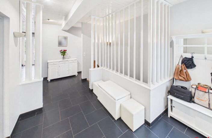 Maison d’architecte de 312 m², parc arboré et piscine chauffée — photo 5