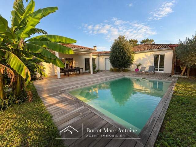 Maison contemporaine à Moulis-en-Médoc – 141 m², 4 chambres, piscine — photo du bien