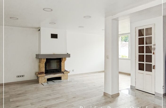 Maison individuelle pleine de charme avec terrasse, un bien rare à Labruyère — photo 4