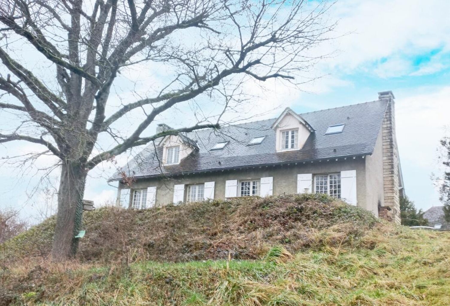 Maison à vendre 7 pièces SAINT FLORENTIN (89) — photo 1