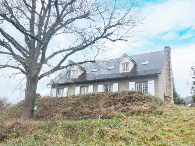 Maison à vendre 7 pièces SAINT FLORENTIN (89) — photo du bien