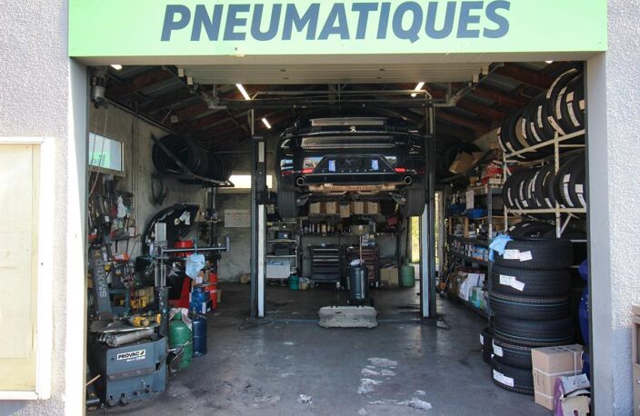 TRESSES – STATION-SERVICE ET GARAGE AUTOMOBILE – EMPLACEMENT N°1 – MURS ET FONDS — photo 3