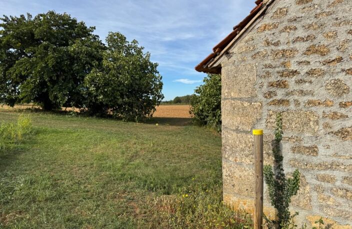 Corps de ferme du XVIIIe siècle, cour intérieure et nombreuses dépendances — photo 4