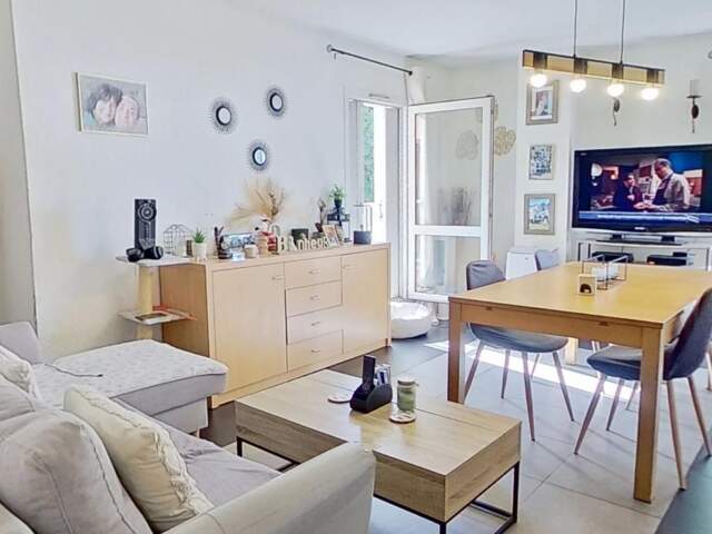 DIJON SUD-EST : LONGVIC, Appartement à vendre 4 pièces  82 M², 3 CHAMBRES,CAVE ET PARKING SÉCURISÉE ET CADRE DE VIE SEREIN — photo du bien
