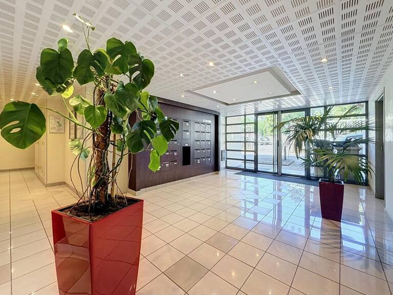 APPARTEMENT – VILLEFRANCHE-SUR-SAÔNE – 94 M² – 3 CHAMBRES – GARAGE & CAVE — photo 1