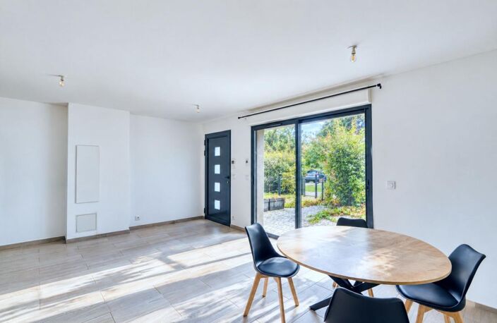Appartement À Vendre — photo 2