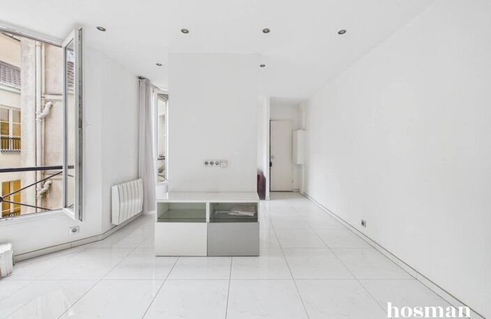 Beau 1/2 pièces de 32 m² - Très calme sur cour - Rue du Faubourg Saint-Martin — photo 2