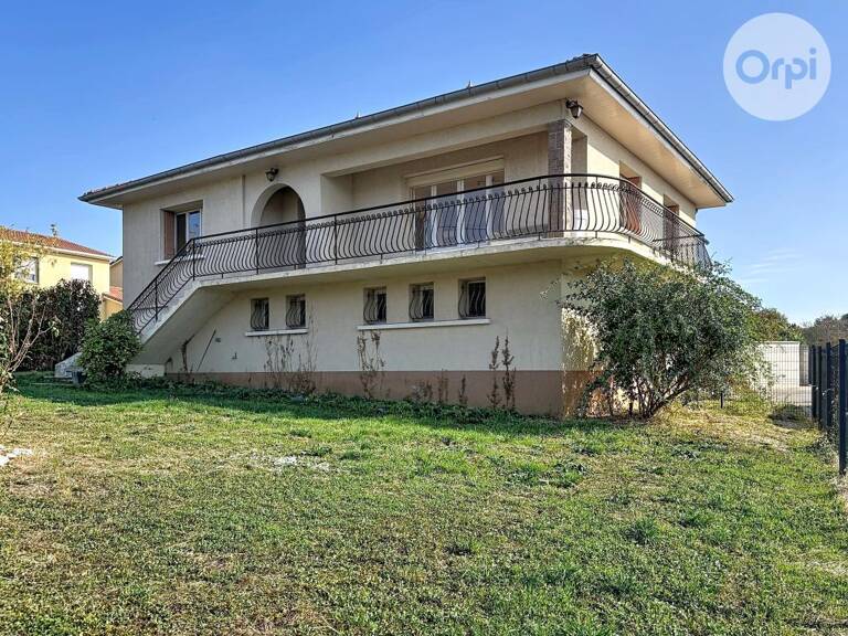 Maison centre de Mornant - 3 chambres, jardin et garage — photo 1